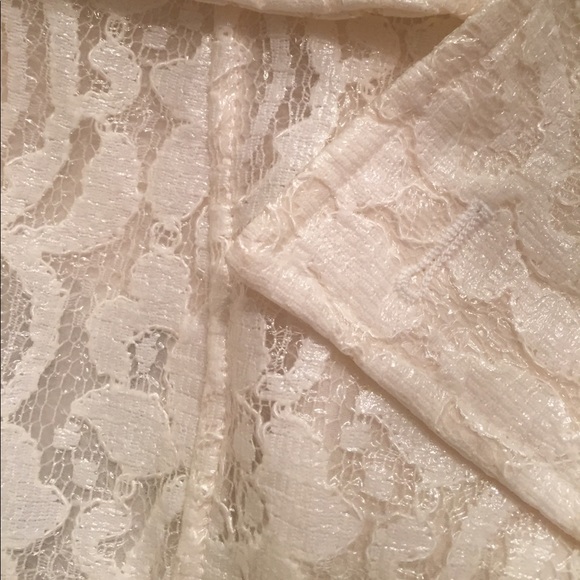 Elie Tahari lace rain coat in size XS - Picture 3 of 6